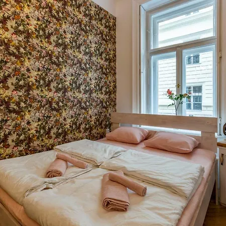 Vintage In The Center Apartment Budapest